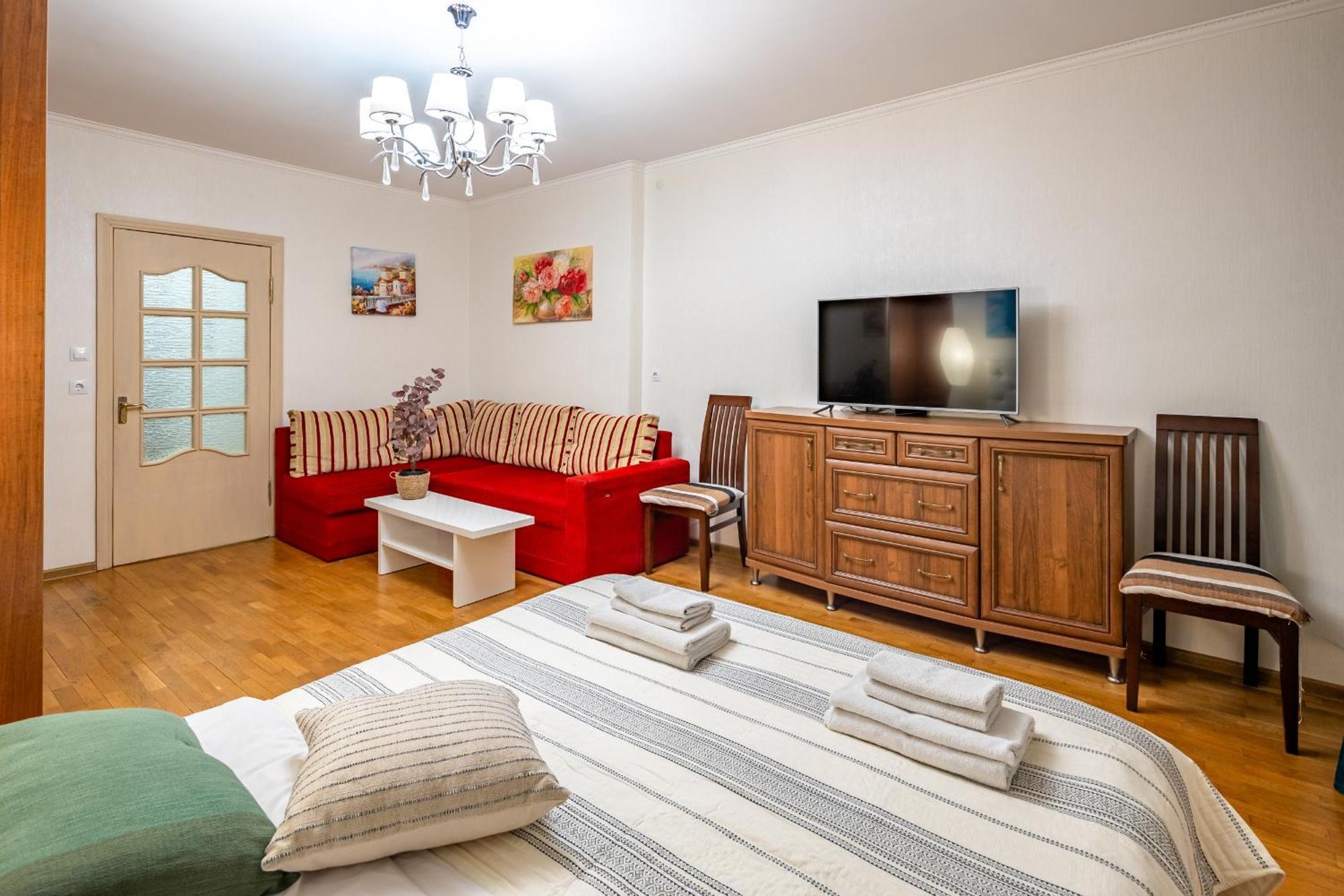 Just Another Comfy Apartment On The Main Squere. 2 Bedrooms, Own Heating, Ac Львов Экстерьер фото