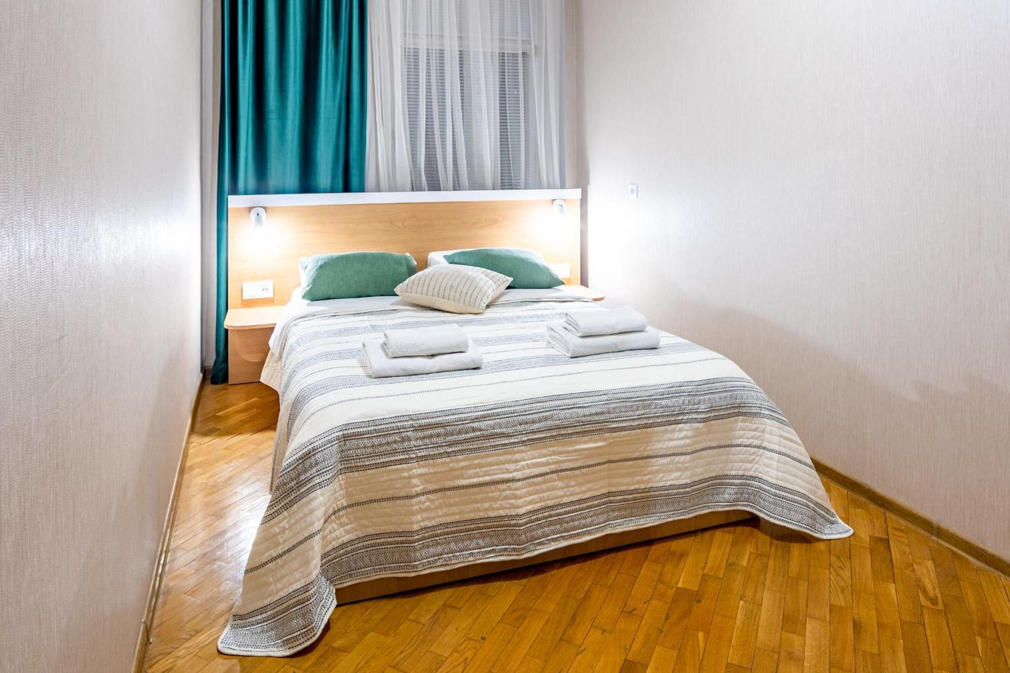 Just Another Comfy Apartment On The Main Squere. 2 Bedrooms, Own Heating, Ac Львов Экстерьер фото