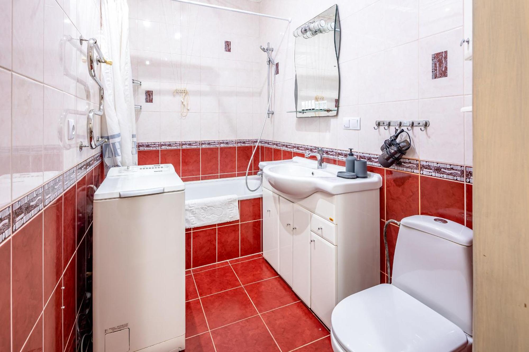 Just Another Comfy Apartment On The Main Squere. 2 Bedrooms, Own Heating, Ac Львов Экстерьер фото
